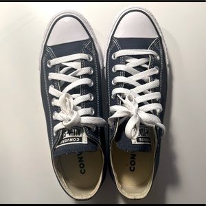 Navy Blue Low Converse